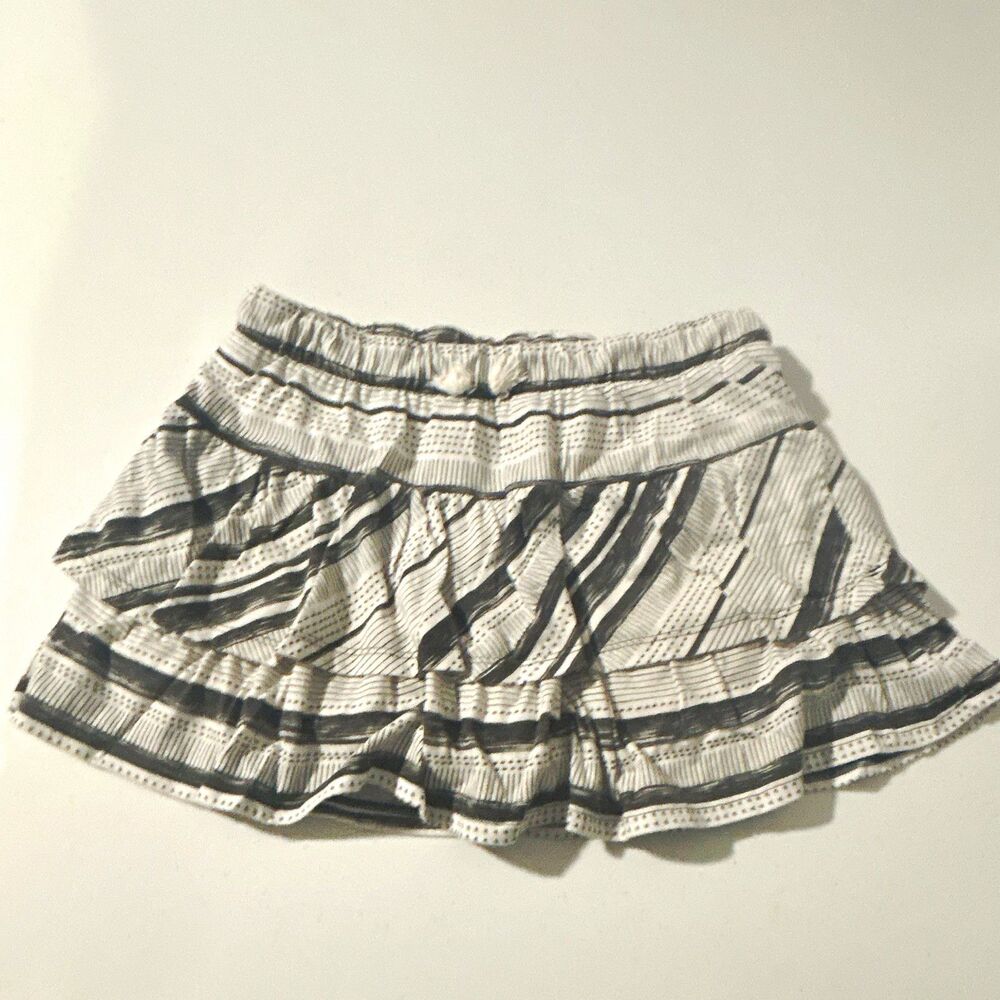 Cat & Jack Girls White/Black Striped Tiered Pull-On Skort: Size 10/12